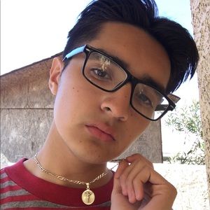 Meet your Posher, Jonathan